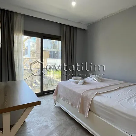 Golden By Evtatilim Dirmil Yalikavak *